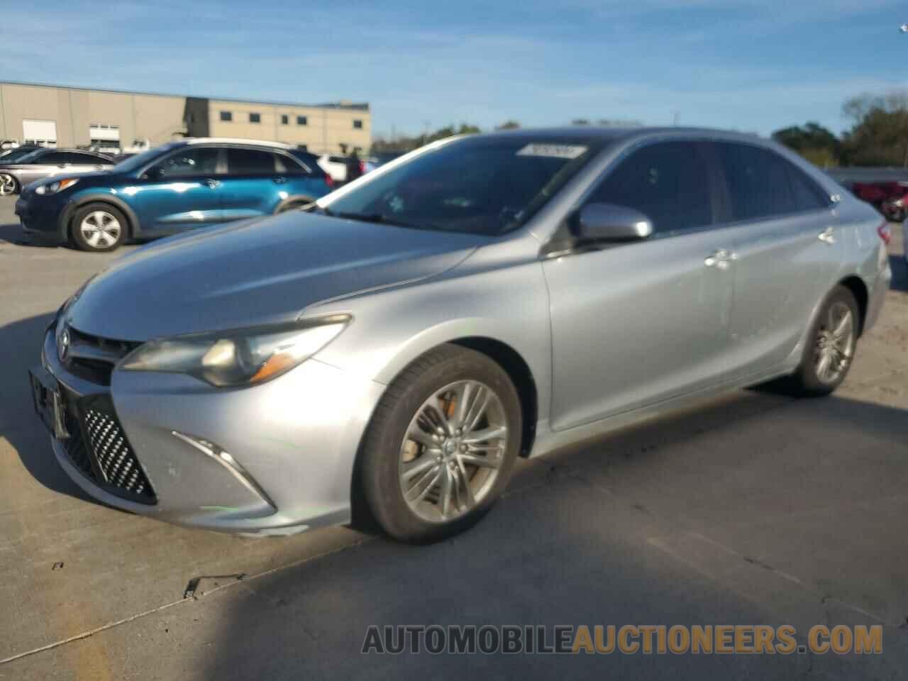 4T1BF1FK2FU486524 TOYOTA CAMRY 2015