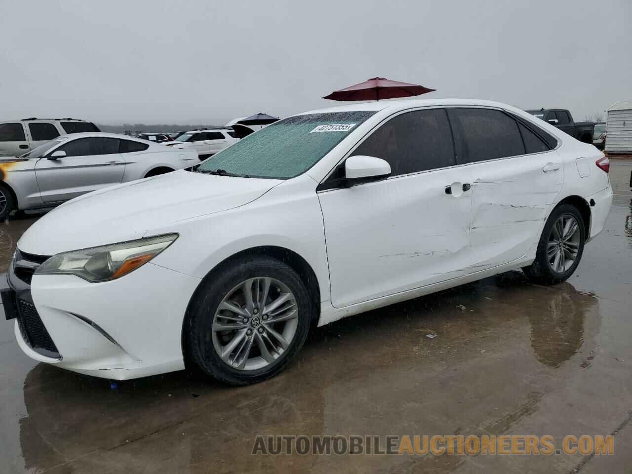 4T1BF1FK2FU918044 TOYOTA CAMRY 2015