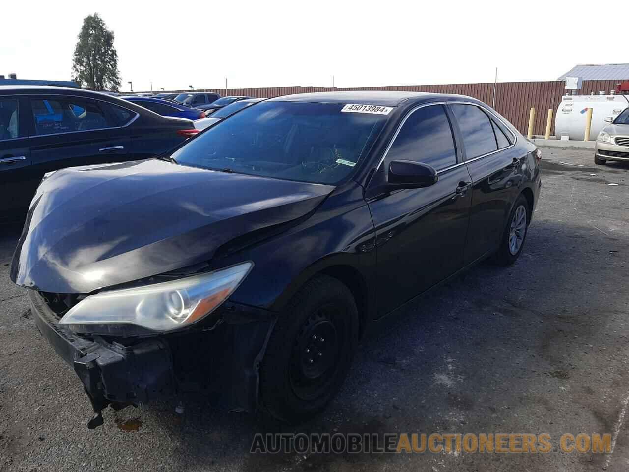 4T1BF1FK2FU927858 TOYOTA CAMRY 2015