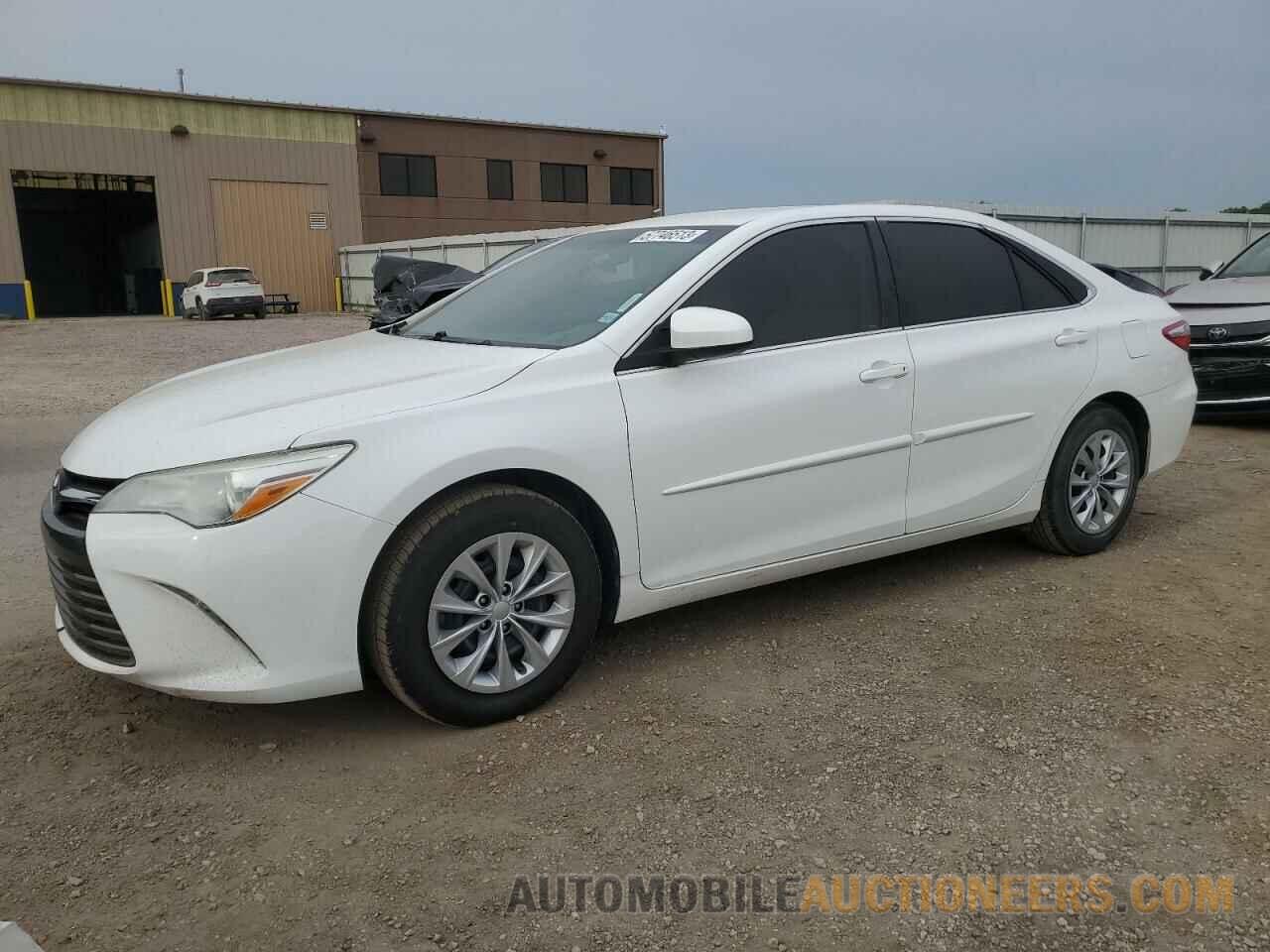 4T1BF1FK2FU941369 TOYOTA CAMRY 2015