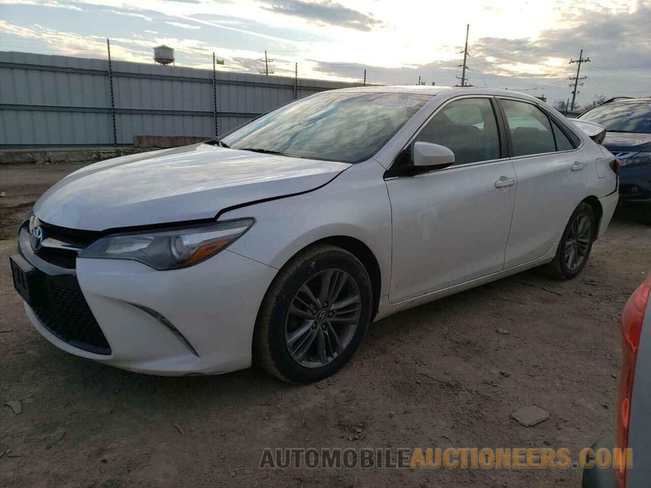 4T1BF1FK2GU127661 TOYOTA CAMRY 2016