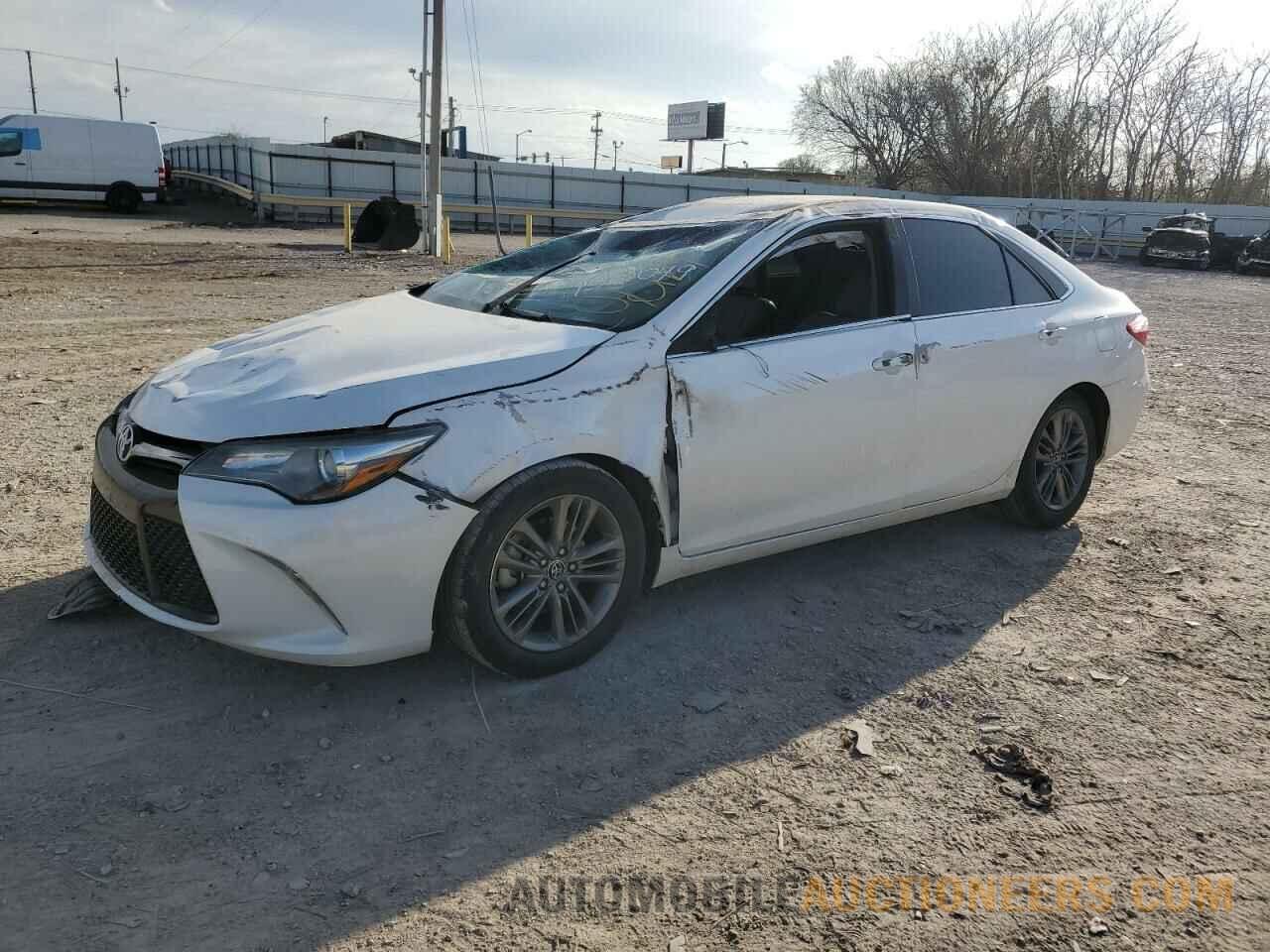 4T1BF1FK2GU132049 TOYOTA CAMRY 2016