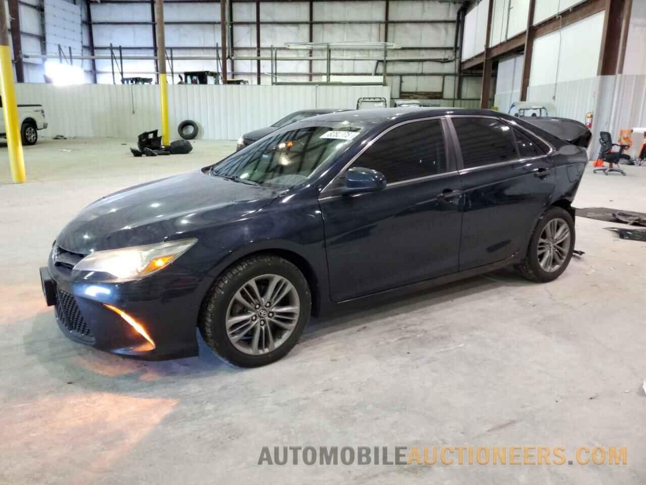 4T1BF1FK2GU196009 TOYOTA CAMRY 2016