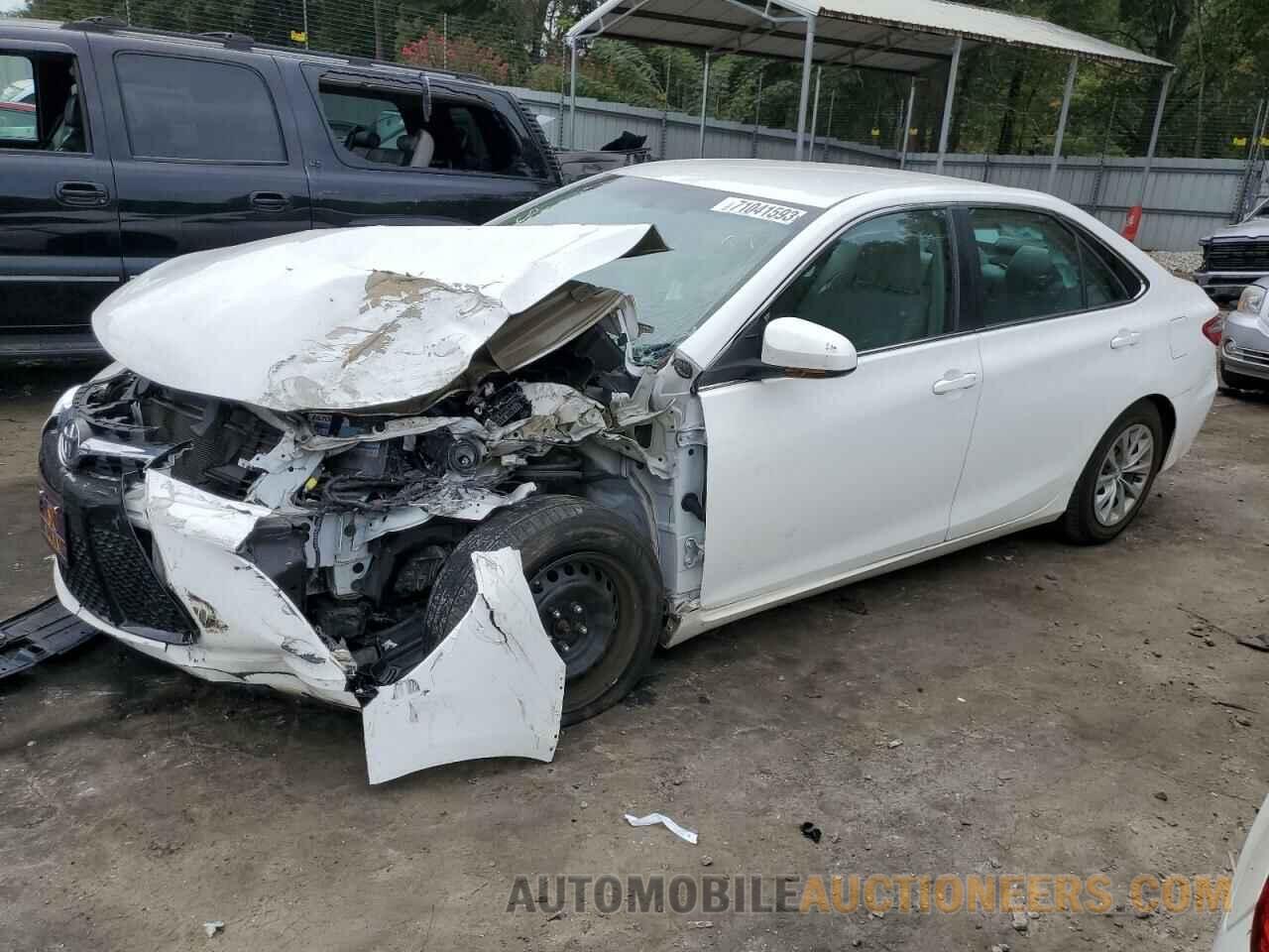 4T1BF1FK2GU201824 TOYOTA CAMRY 2016