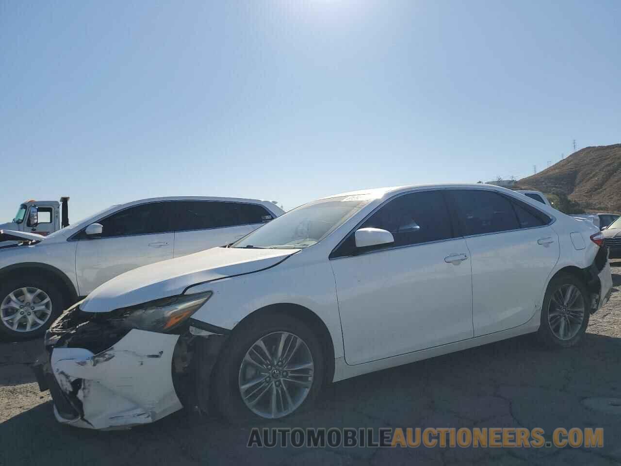 4T1BF1FK2GU226433 TOYOTA CAMRY 2016