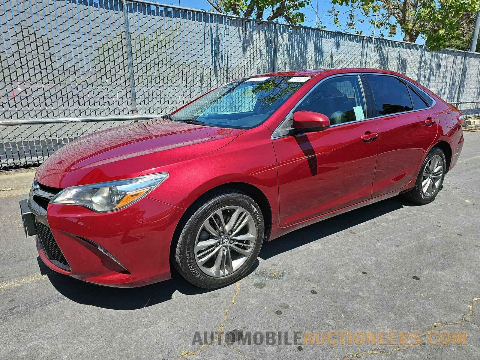 4T1BF1FK2GU513335 Toyota Camry 2016