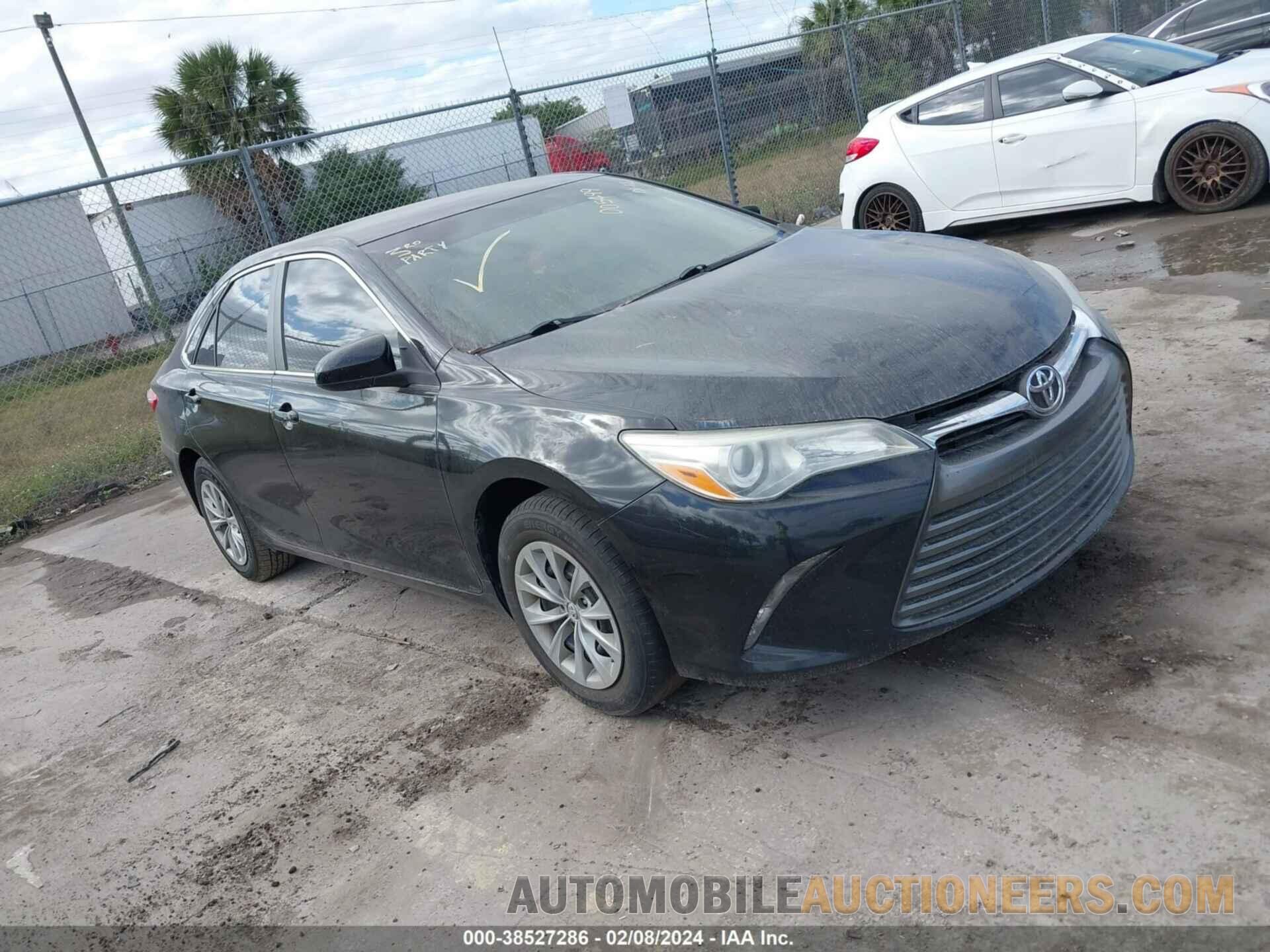 4T1BF1FK3FU005499 TOYOTA CAMRY 2015