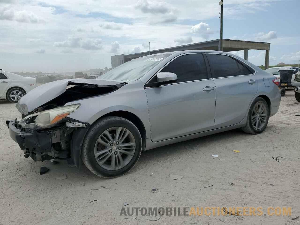 4T1BF1FK3FU048076 TOYOTA CAMRY 2015