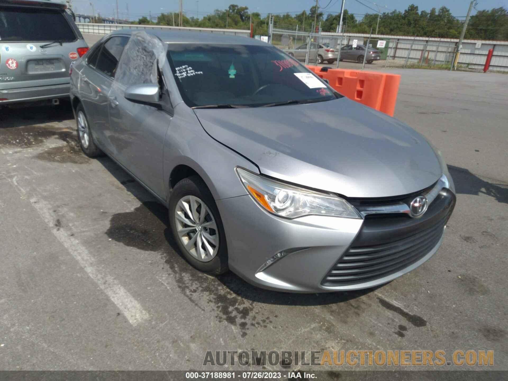 4T1BF1FK3FU065704 TOYOTA CAMRY 2015