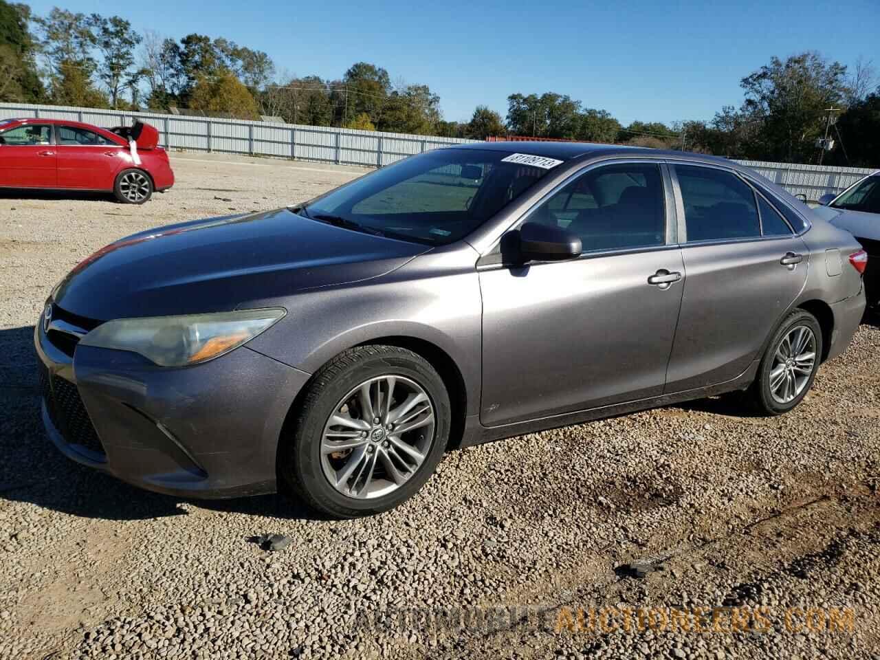 4T1BF1FK3FU883143 TOYOTA CAMRY 2015