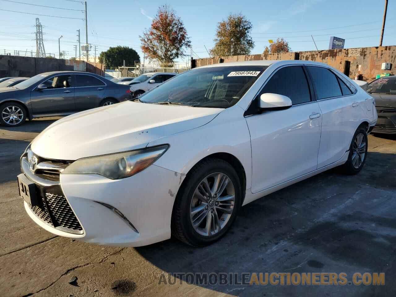 4T1BF1FK3GU122825 TOYOTA CAMRY 2016