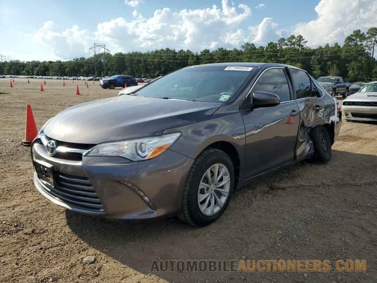 4T1BF1FK3GU142248 TOYOTA CAMRY 2016