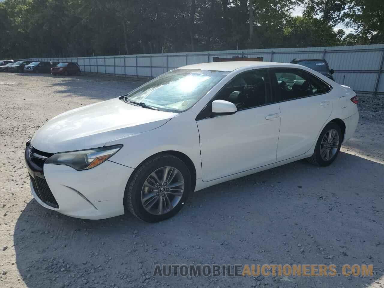 4T1BF1FK3GU142900 TOYOTA CAMRY 2016