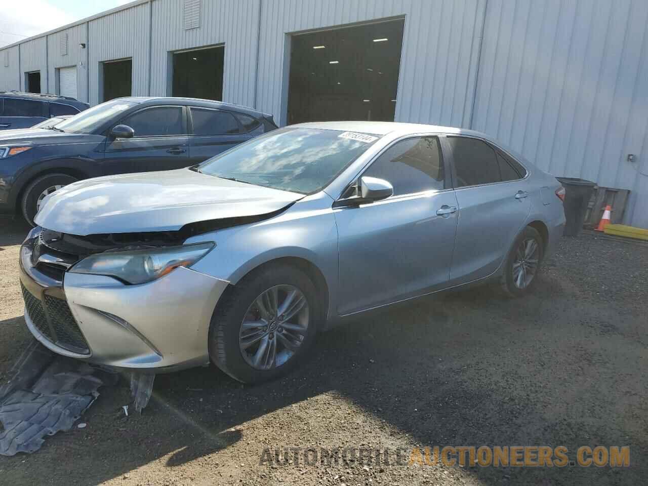 4T1BF1FK3GU173208 TOYOTA CAMRY 2016