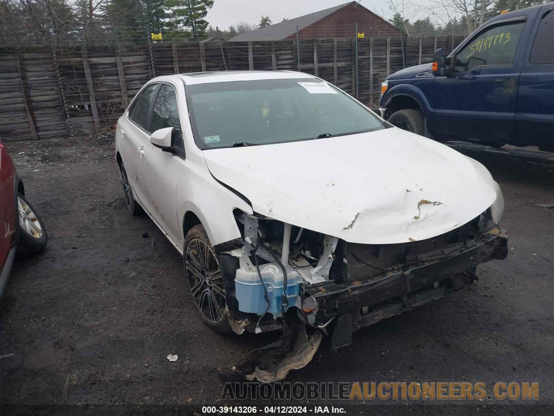 4T1BF1FK3GU506832 TOYOTA CAMRY 2016