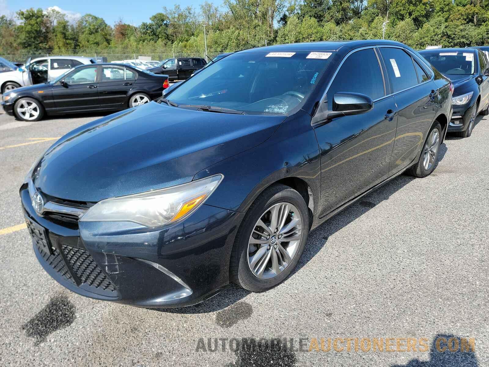 4T1BF1FK3GU555903 Toyota Camry 2016