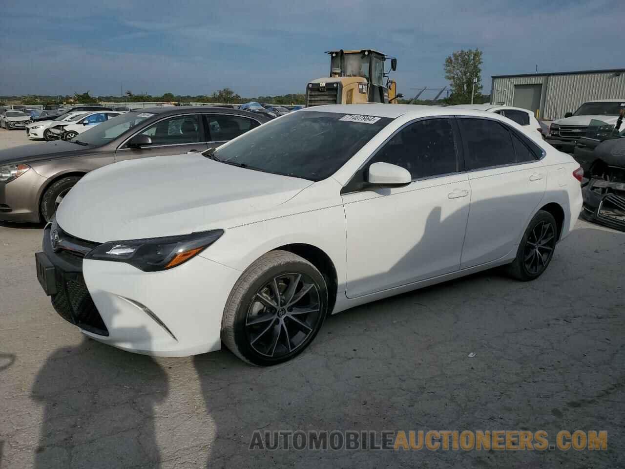 4T1BF1FK3HU392610 TOYOTA CAMRY 2017