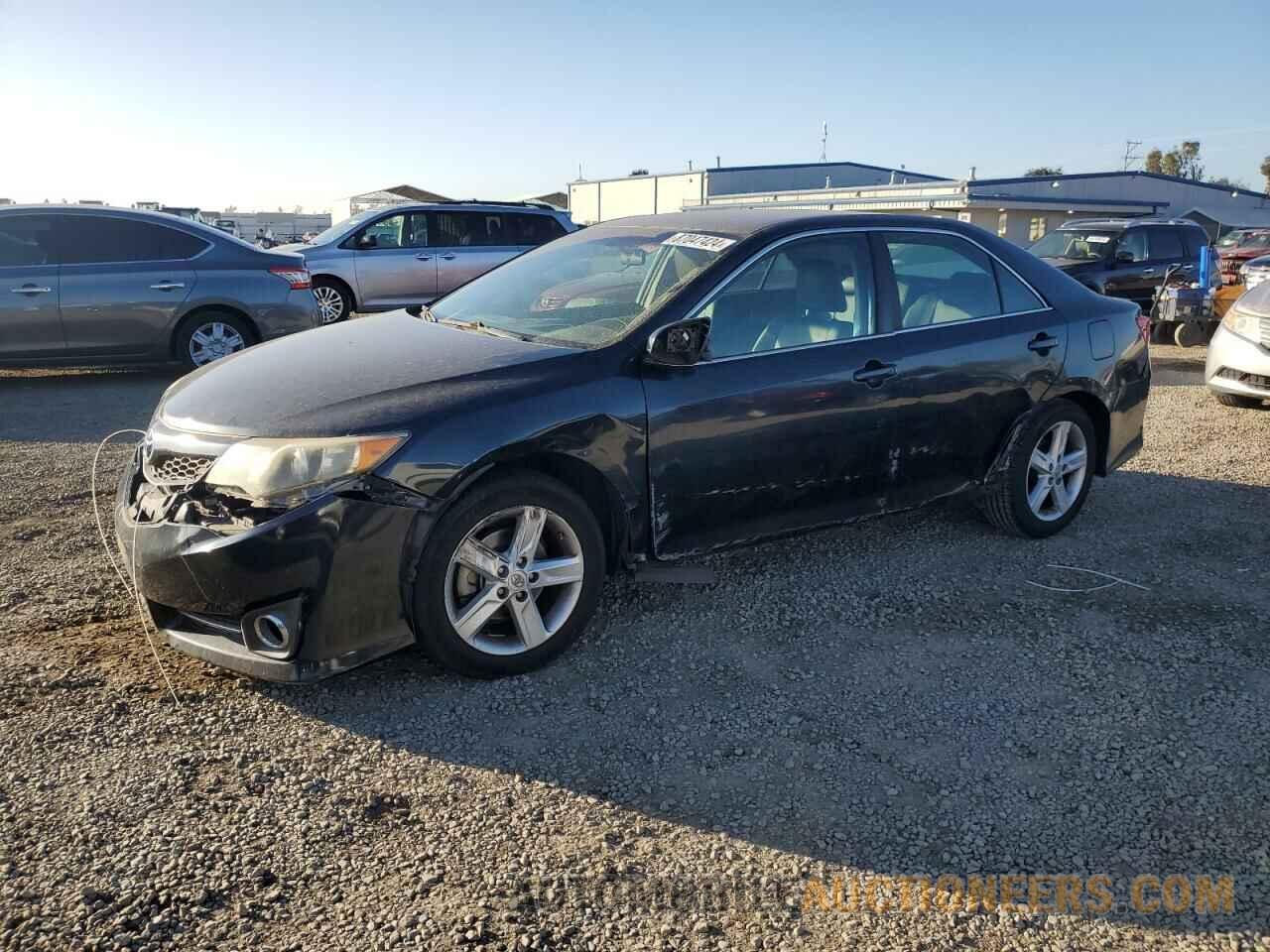 4T1BF1FK4EU464006 TOYOTA CAMRY 2014