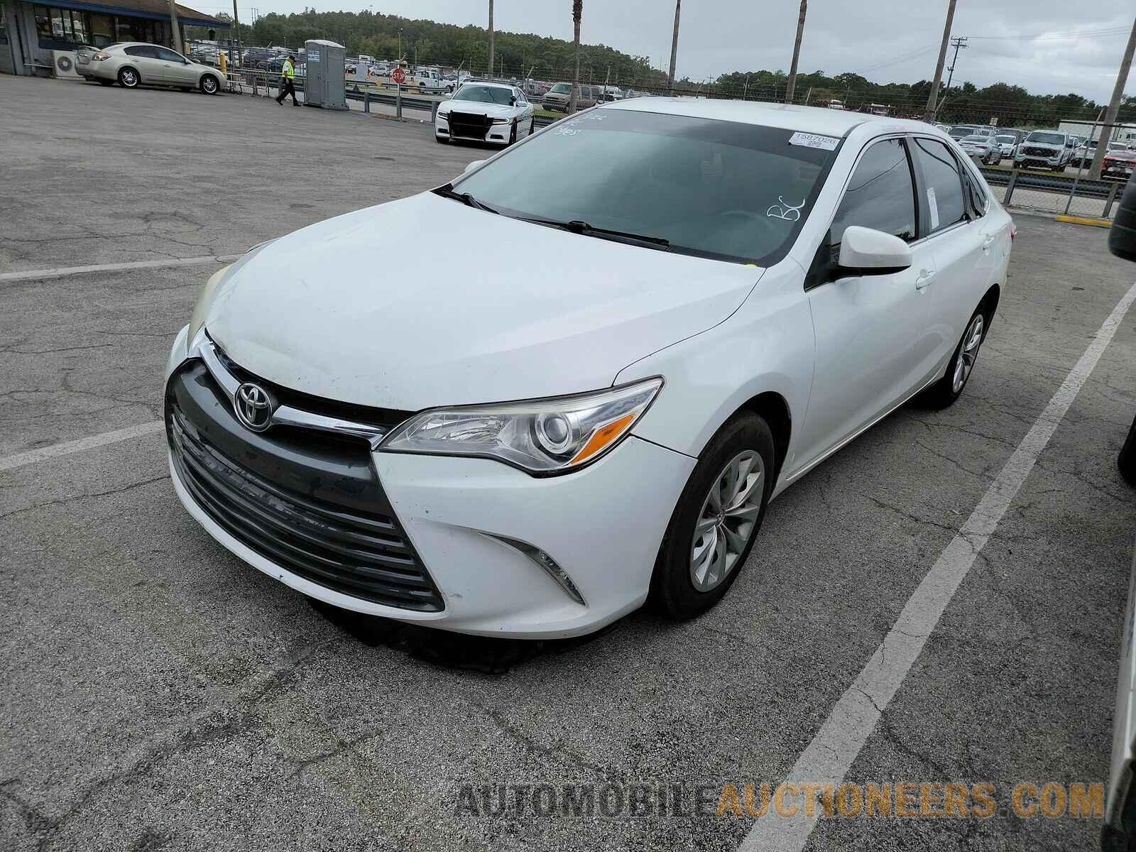 4T1BF1FK4FU913752 Toyota Camry 2015