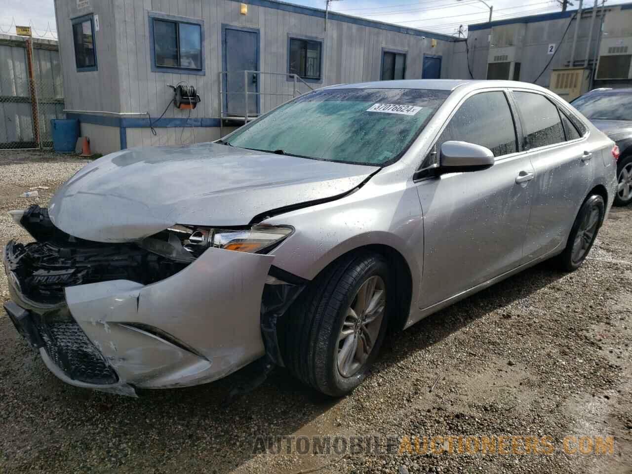 4T1BF1FK4FU942751 TOYOTA CAMRY 2015