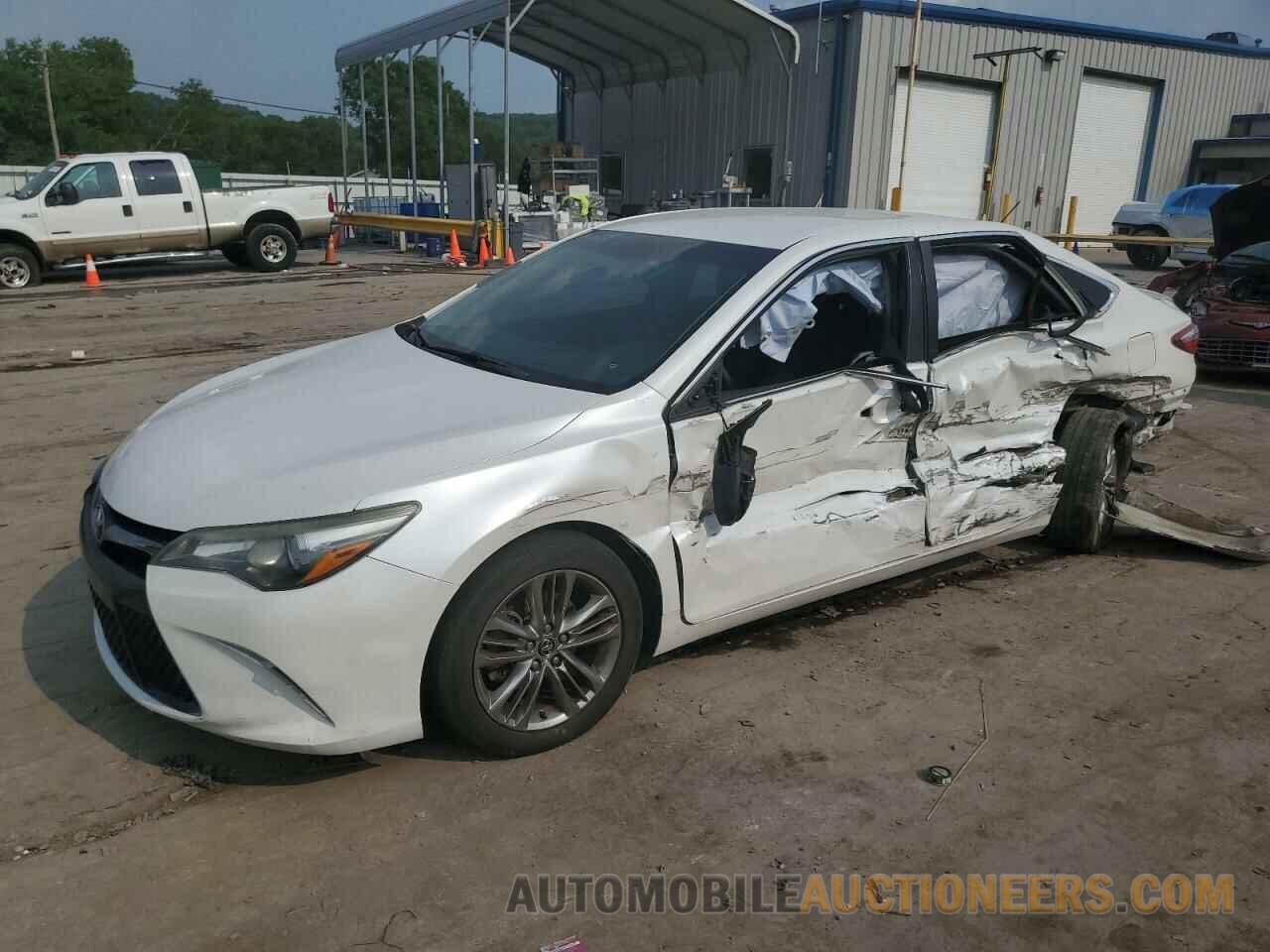 4T1BF1FK4GU155879 TOYOTA CAMRY 2016