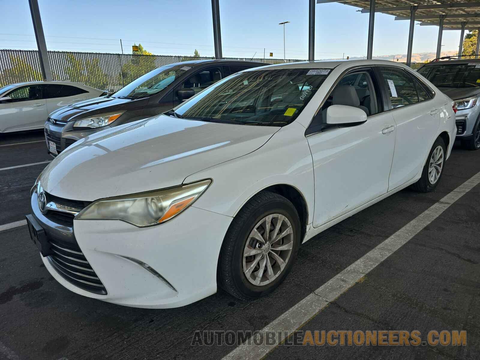 4T1BF1FK4GU233030 Toyota Camry 2016