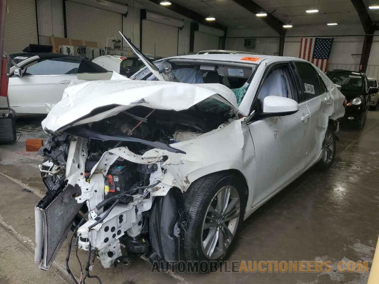 4T1BF1FK4GU569163 TOYOTA CAMRY 2016