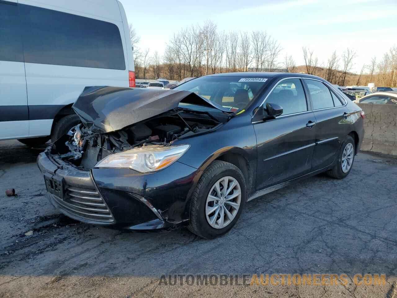 4T1BF1FK4HU280043 TOYOTA CAMRY 2017