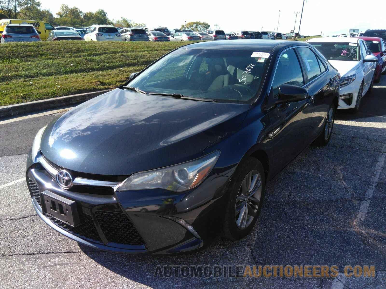 4T1BF1FK4HU304065 Toyota Camry 2017