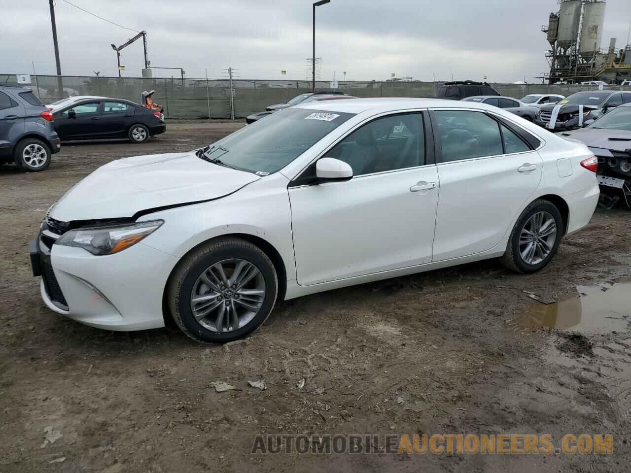 4T1BF1FK4HU393975 TOYOTA CAMRY 2017