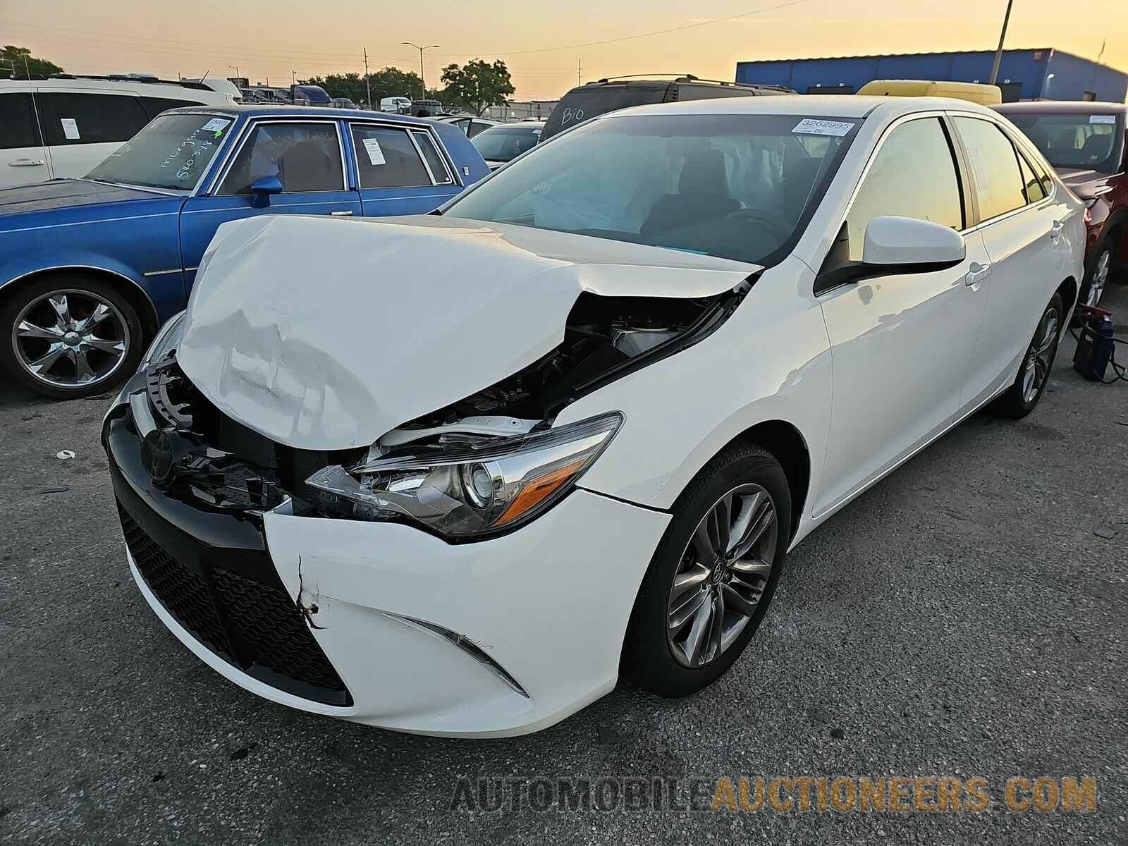 4T1BF1FK4HU439417 Toyota Camry 2017