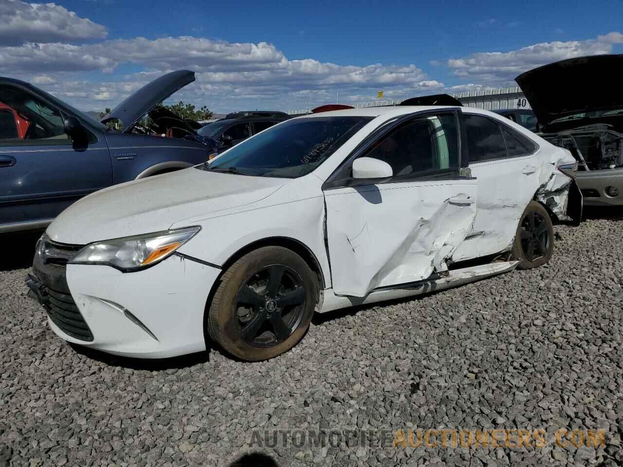 4T1BF1FK4HU631386 TOYOTA CAMRY 2017