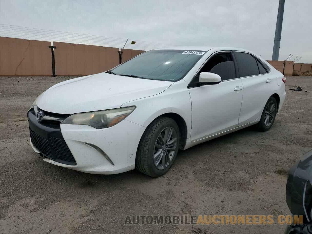 4T1BF1FK5FU005620 TOYOTA CAMRY 2015