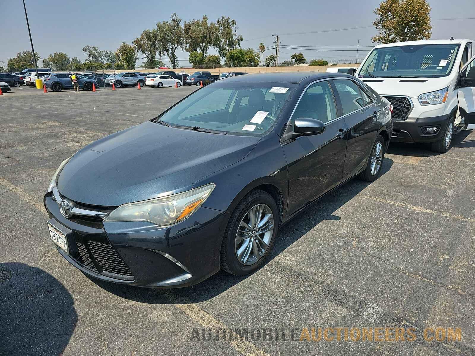 4T1BF1FK5FU041789 Toyota Camry 2015