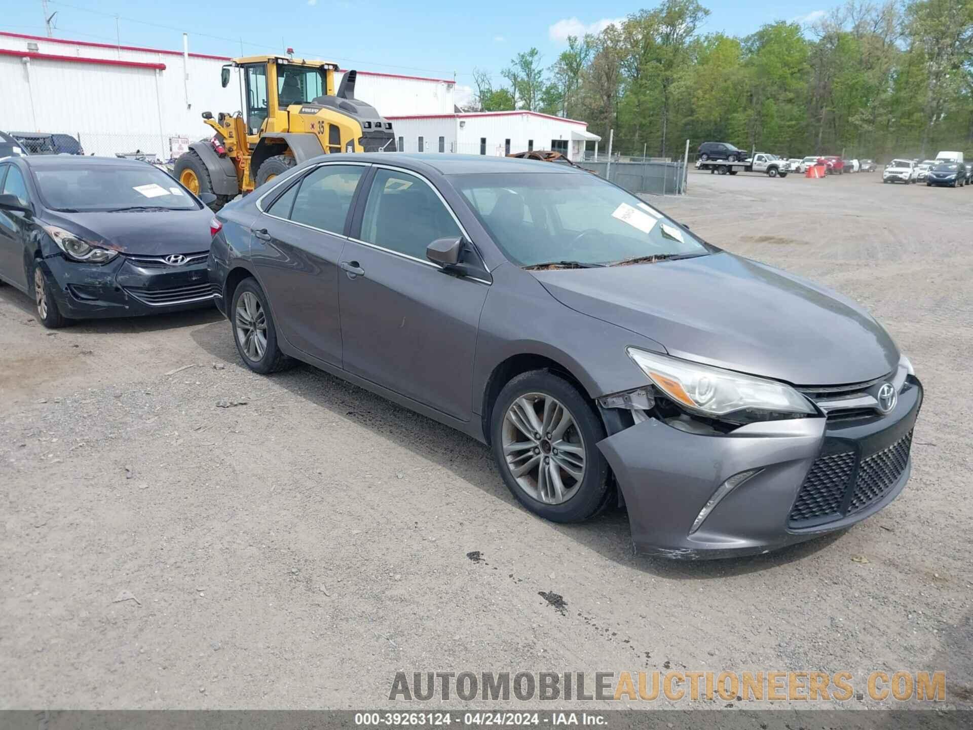 4T1BF1FK5FU055613 TOYOTA CAMRY 2015