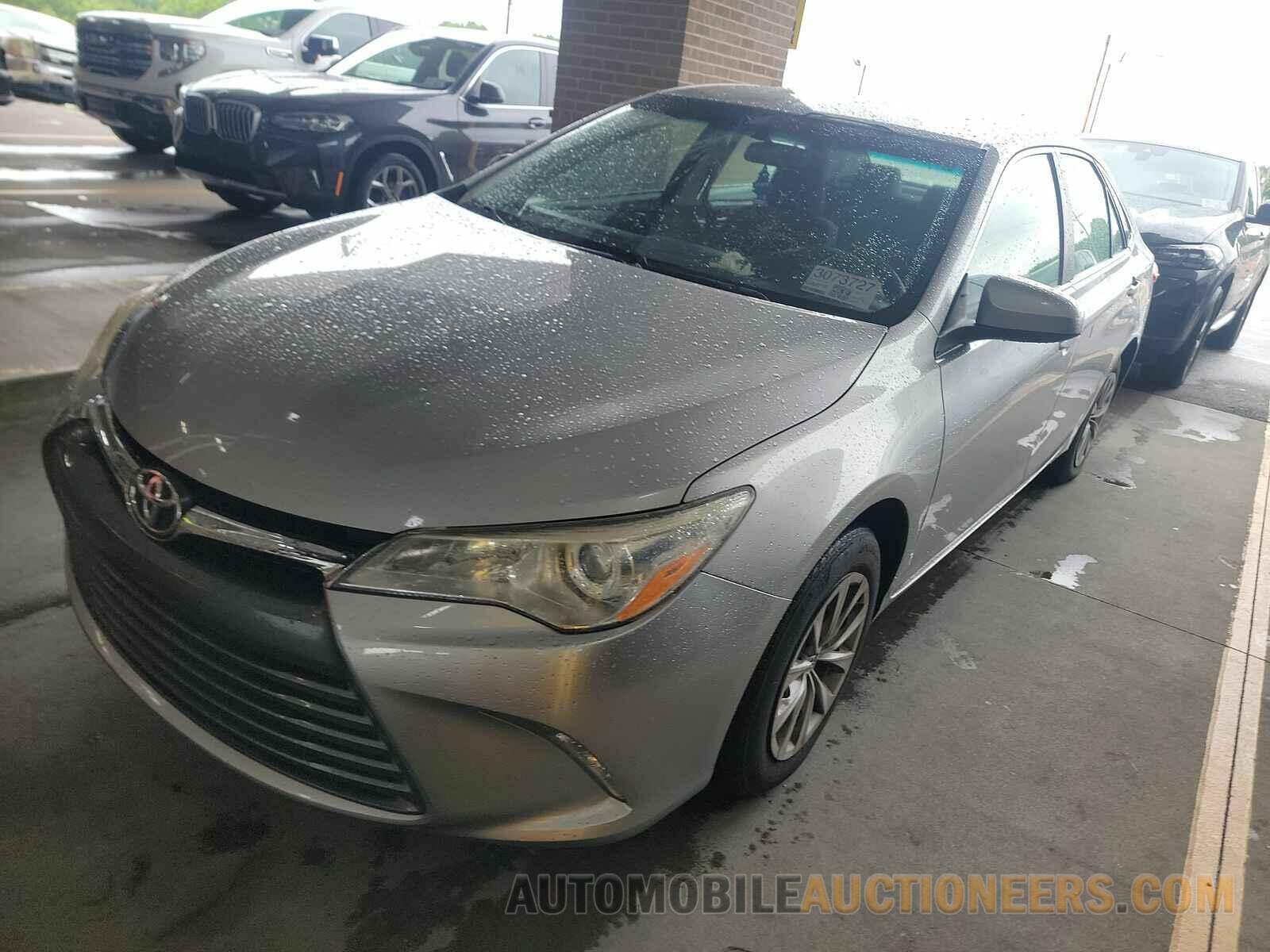 4T1BF1FK5FU077031 Toyota Camry 2015