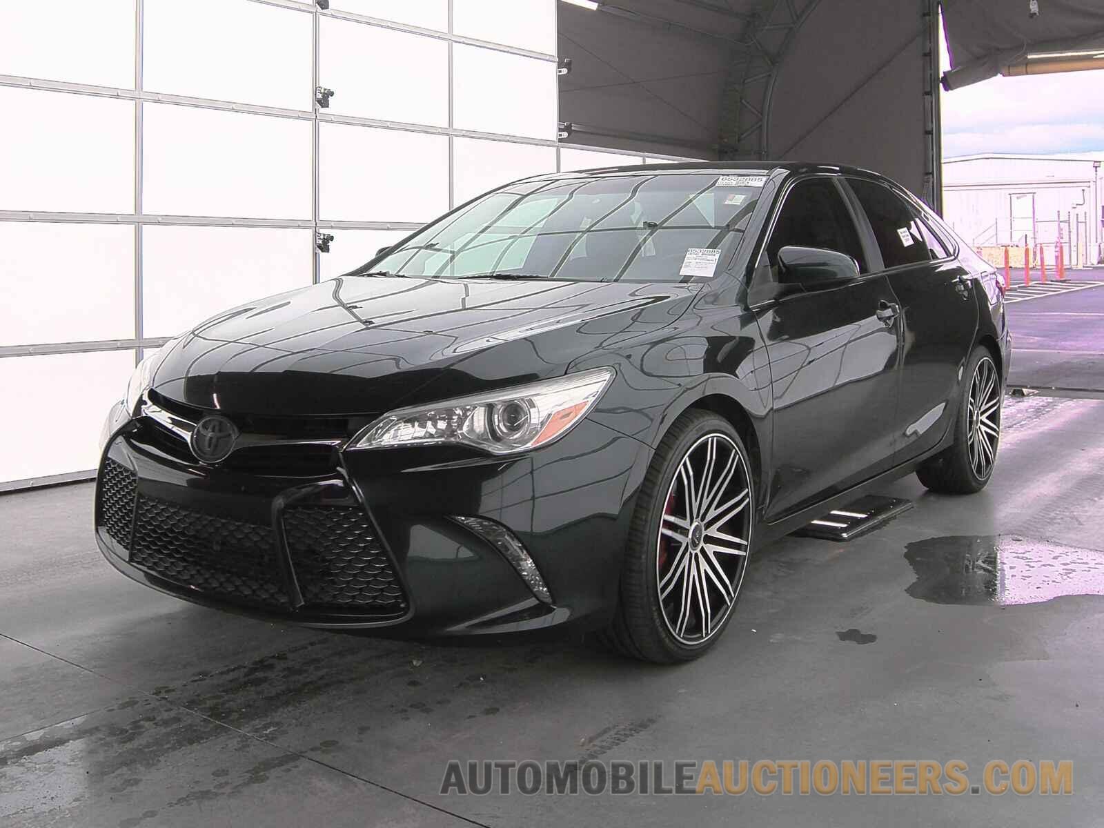 4T1BF1FK5FU490793 Toyota Camry 2015