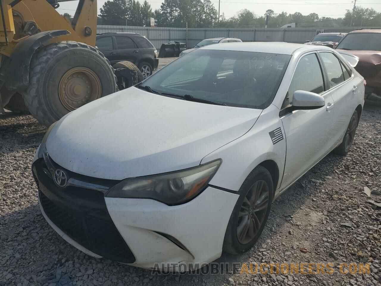 4T1BF1FK5FU915722 TOYOTA CAMRY 2015