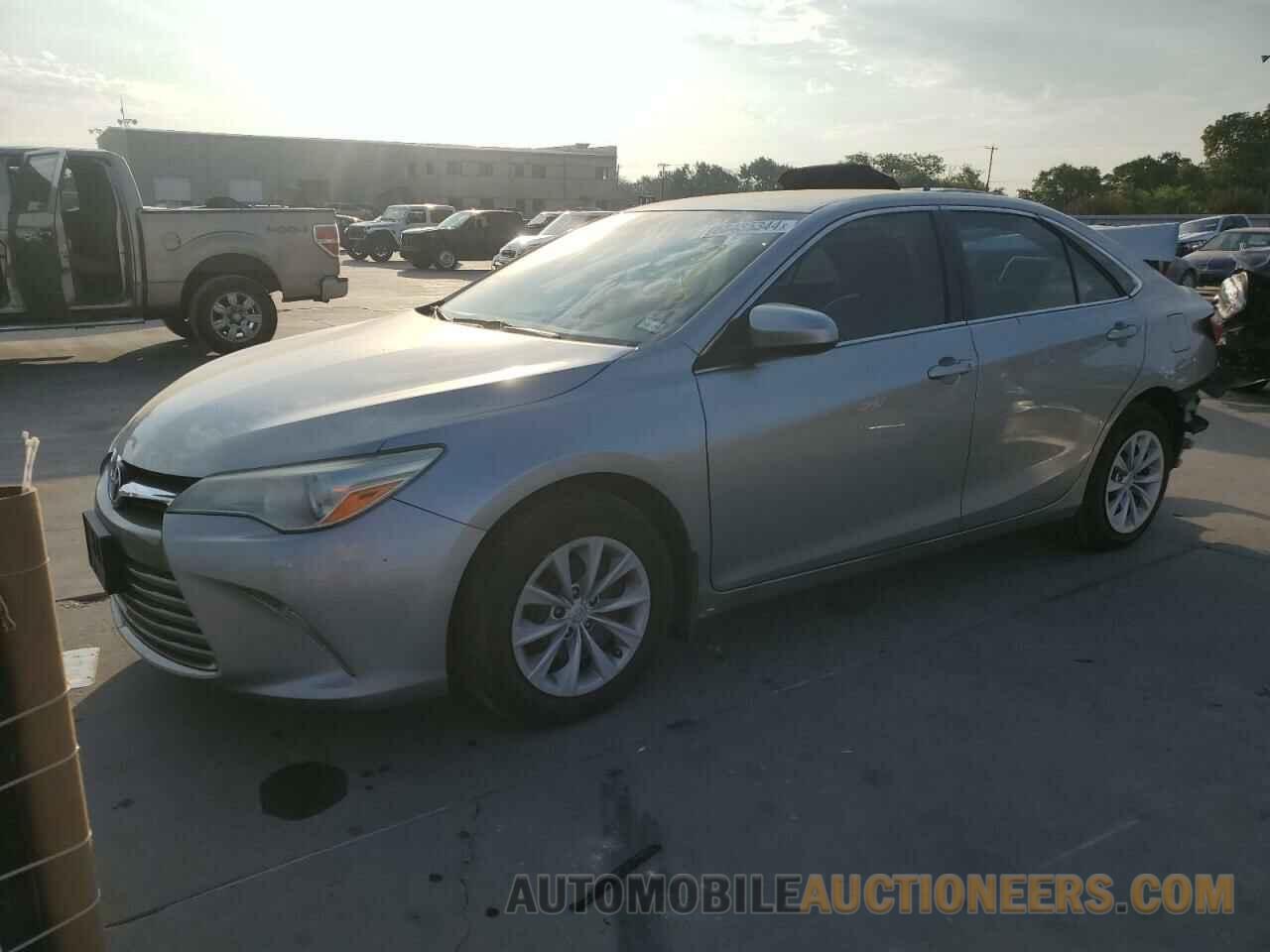 4T1BF1FK5FU923481 TOYOTA CAMRY 2015