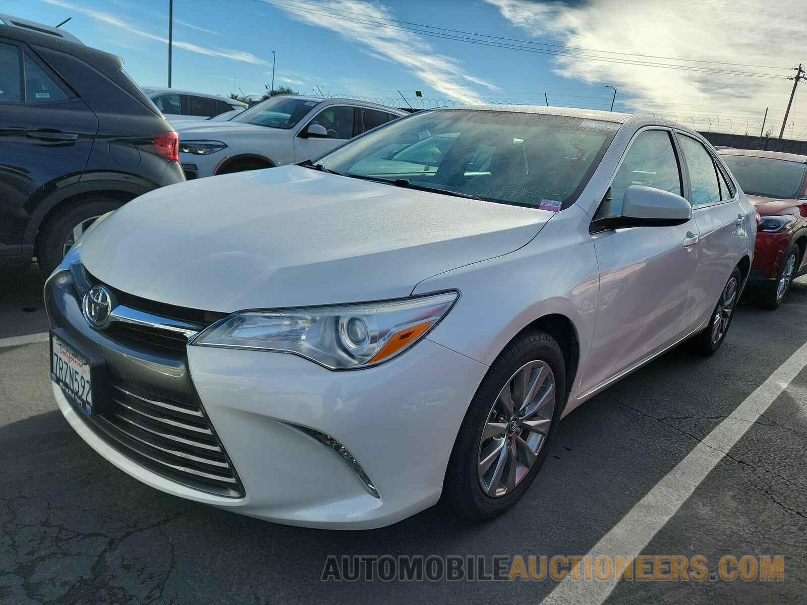 4T1BF1FK5GU214096 Toyota Camry 2016