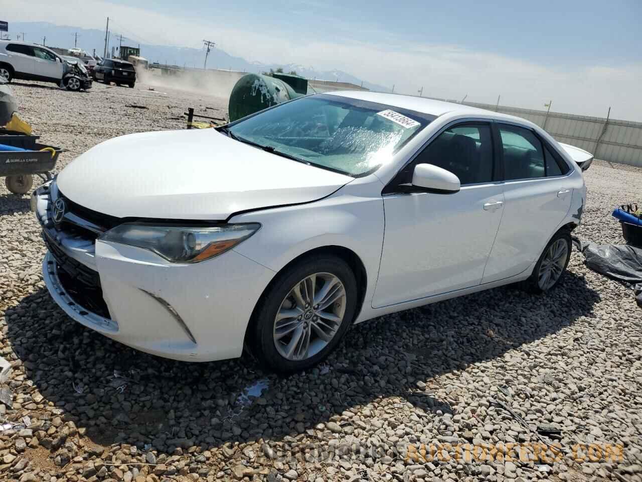 4T1BF1FK5GU581712 TOYOTA CAMRY 2016