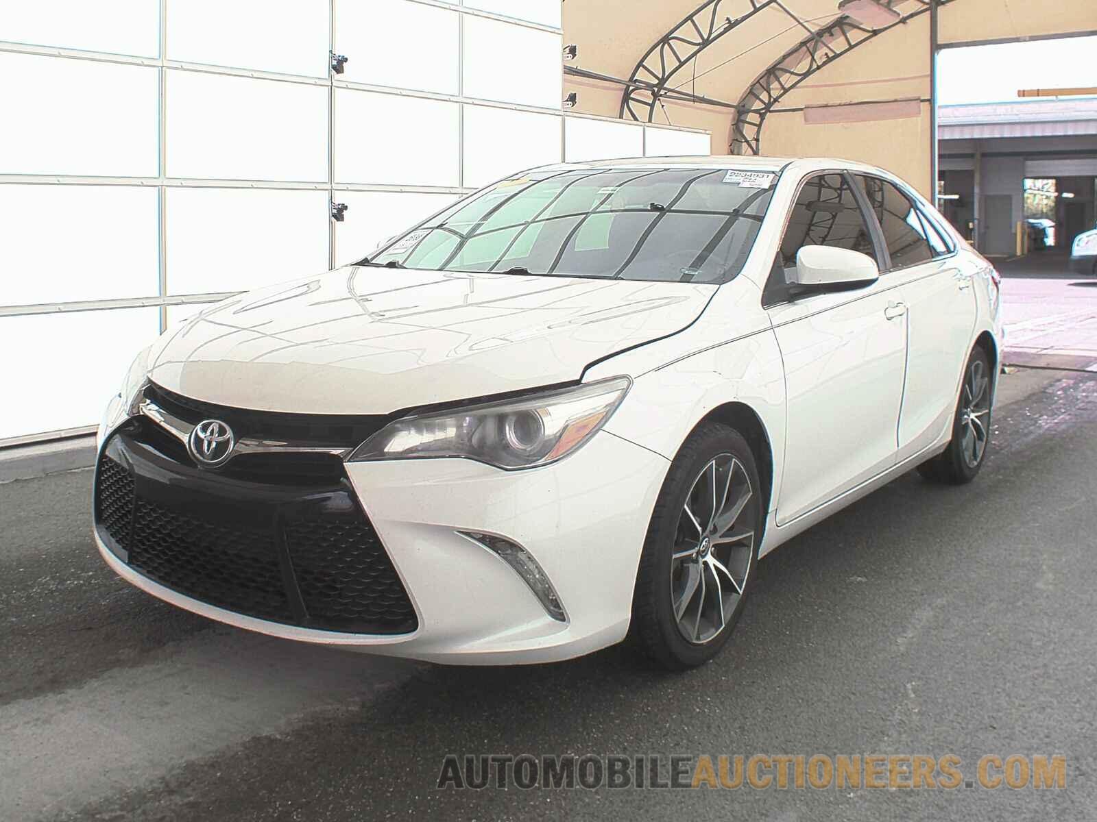 4T1BF1FK5HU367532 Toyota Camry 2017