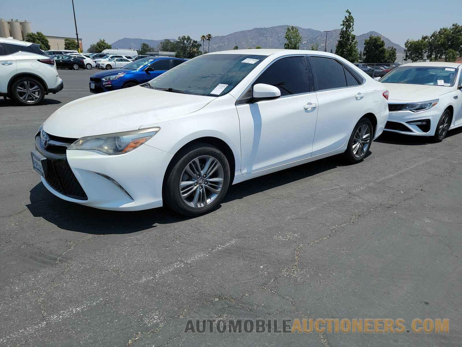 4T1BF1FK5HU381513 Toyota Camry 2017