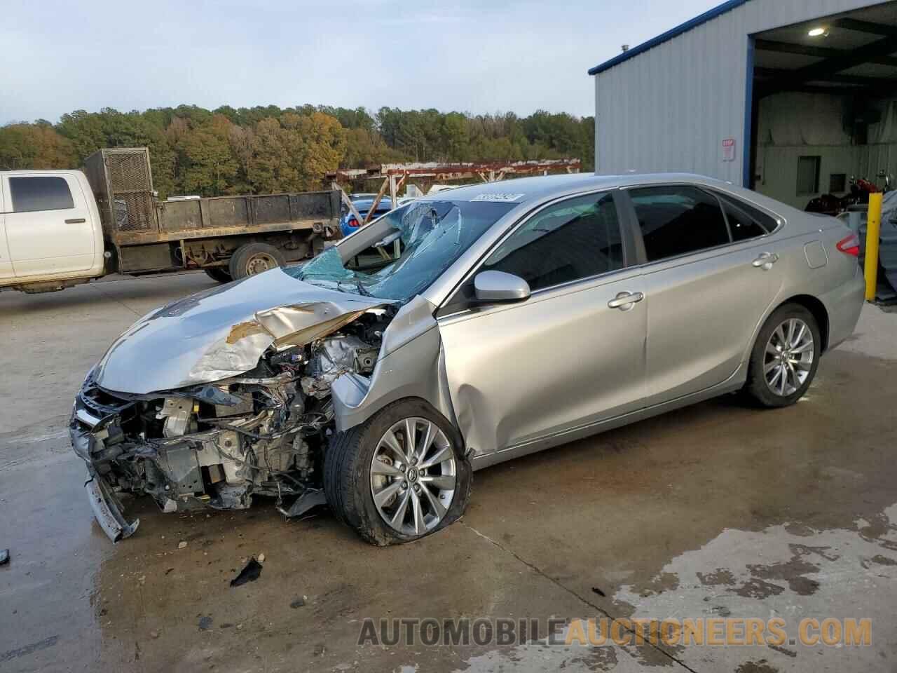 4T1BF1FK5HU445565 TOYOTA CAMRY 2017