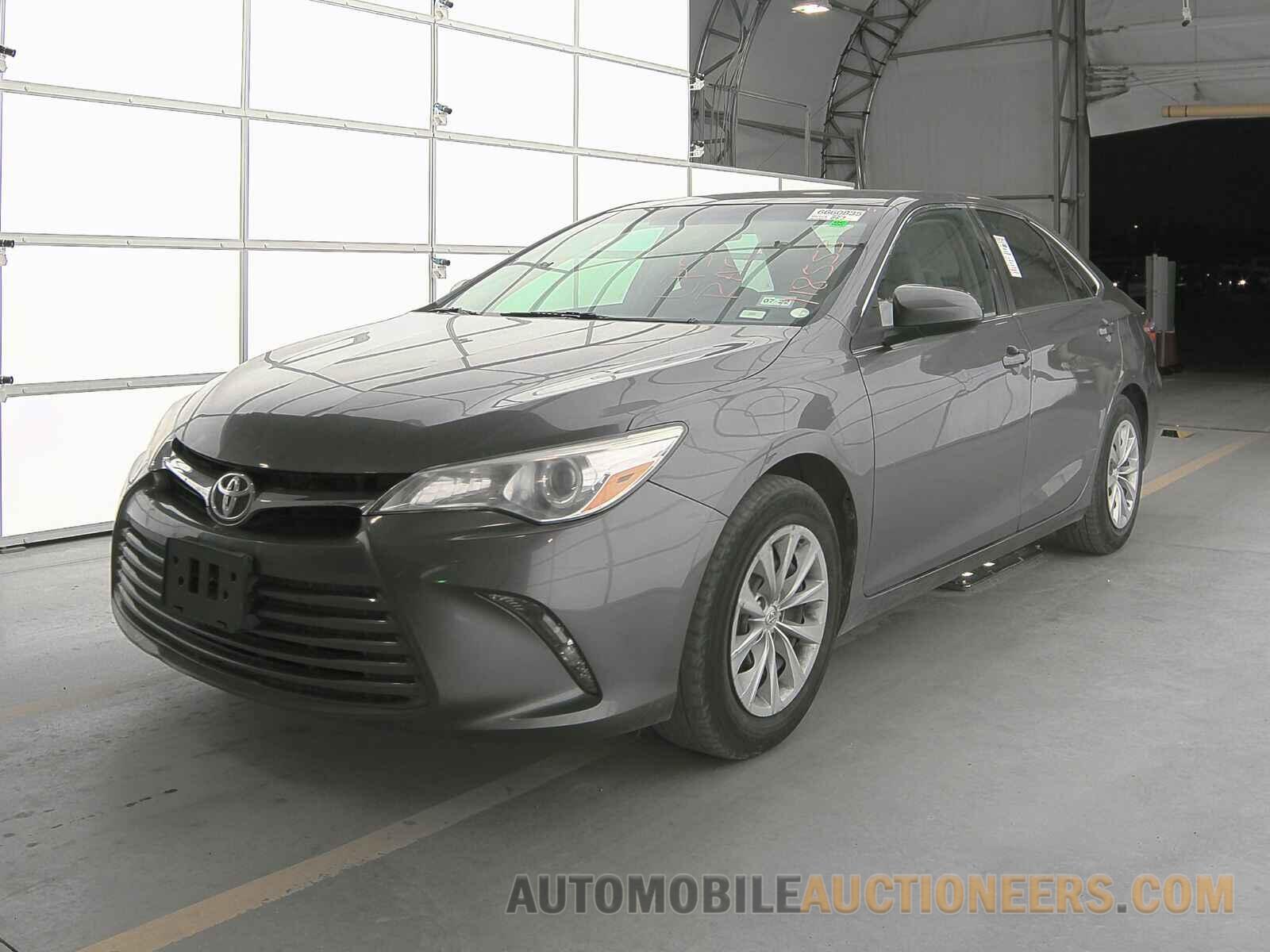 4T1BF1FK5HU718553 Toyota Camry 2017