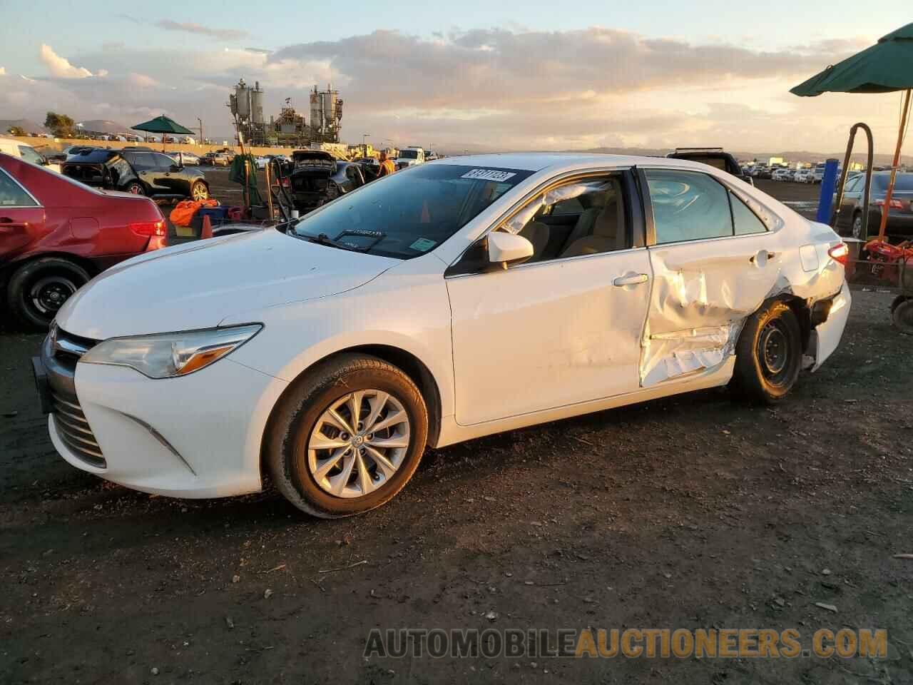 4T1BF1FK6GU586997 TOYOTA CAMRY 2016