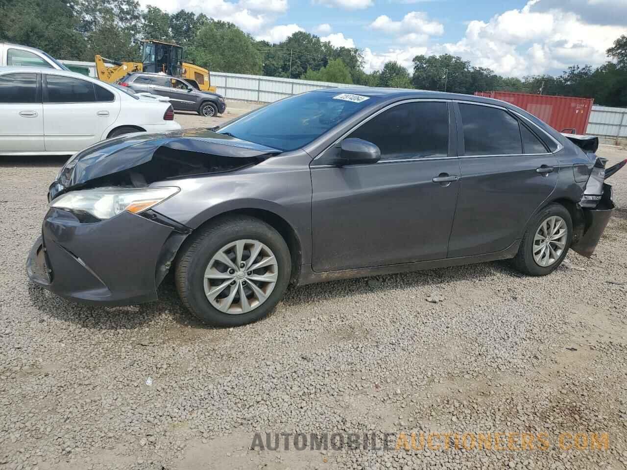 4T1BF1FK6HU380404 TOYOTA CAMRY 2017