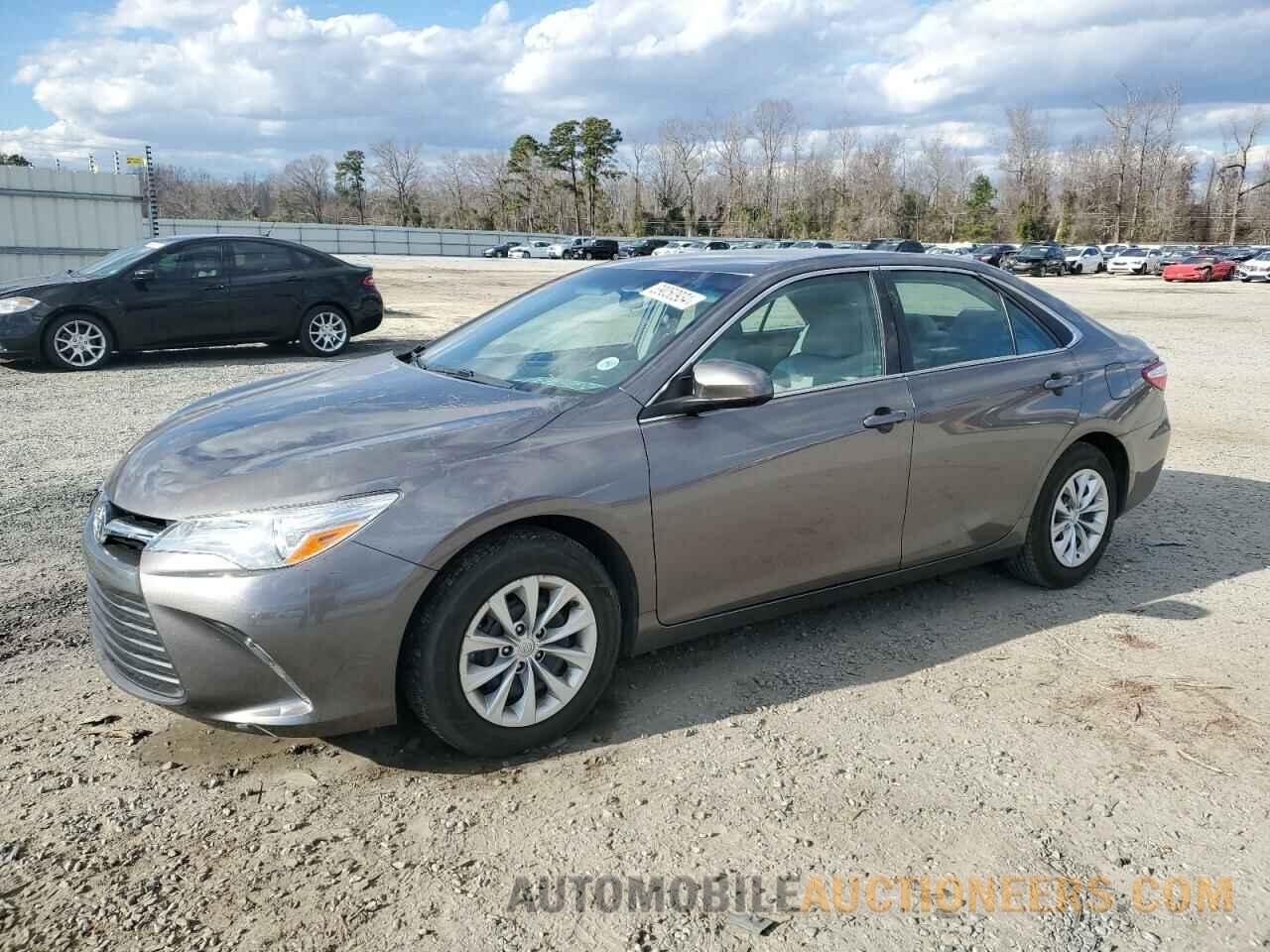 4T1BF1FK6HU703320 TOYOTA CAMRY 2017