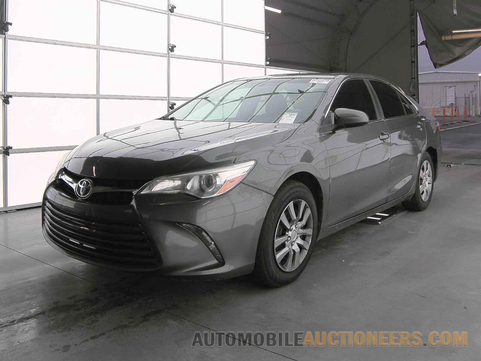 4T1BF1FK7FU480248 Toyota Camry 2015