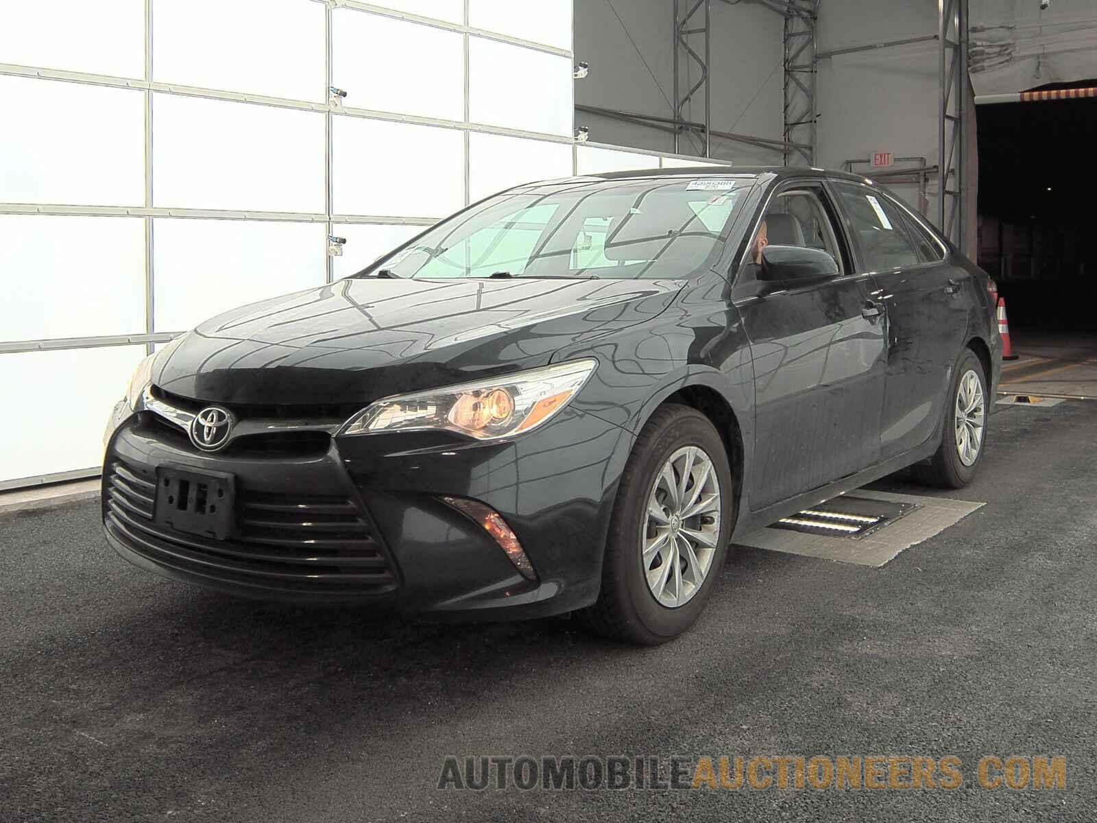 4T1BF1FK7FU495462 Toyota Camry 2015